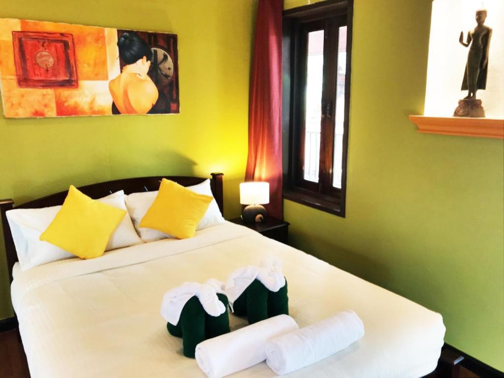 Villa Chaya Khao Lak Eksteriør bilde