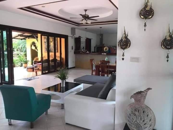 Villa Chaya Khao Lak Eksteriør bilde