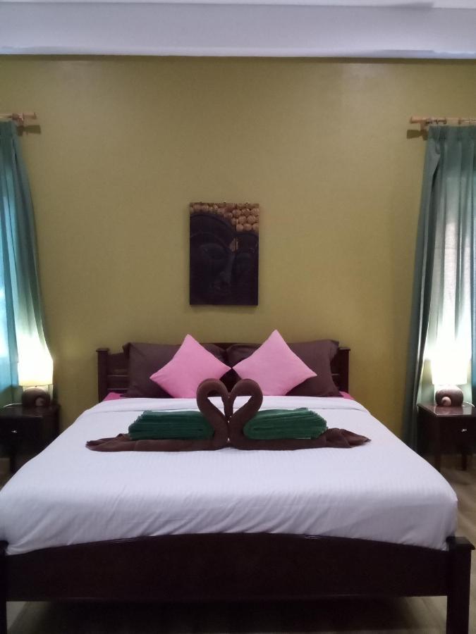 Villa Chaya Khao Lak Eksteriør bilde