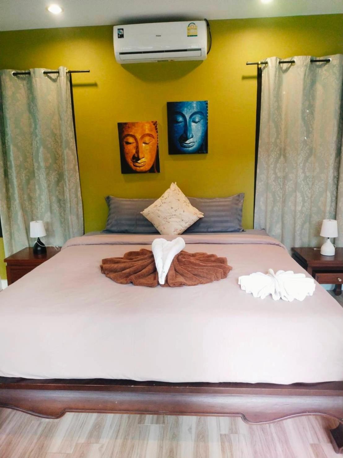 Villa Chaya Khao Lak Eksteriør bilde