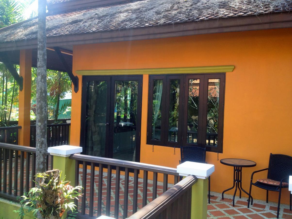 Villa Chaya Khao Lak Eksteriør bilde